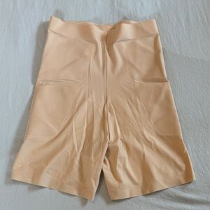 Maidenform Women's Tan Shapewear Shorts